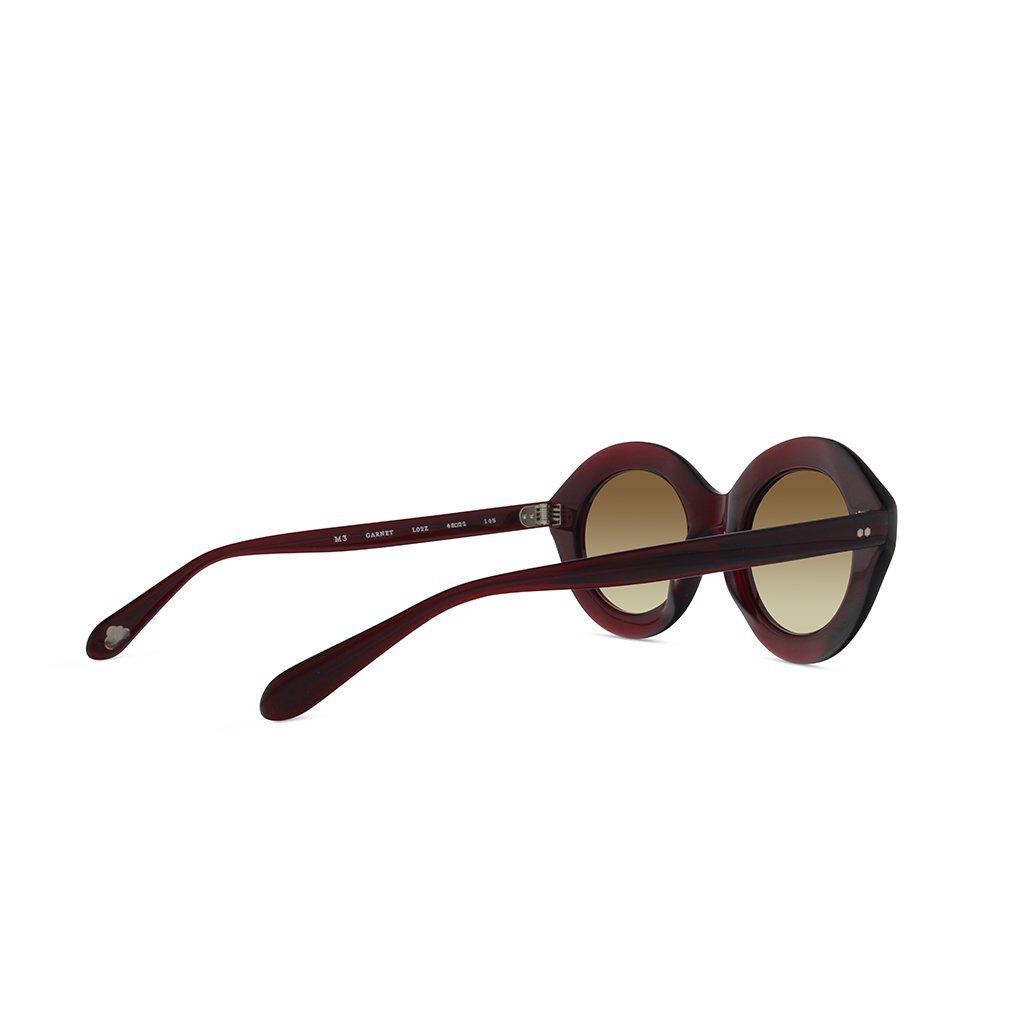 Garnet-brown-gradient