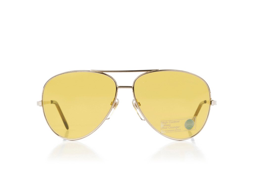 gold-Yellow-Glass-by-Corning-Optics