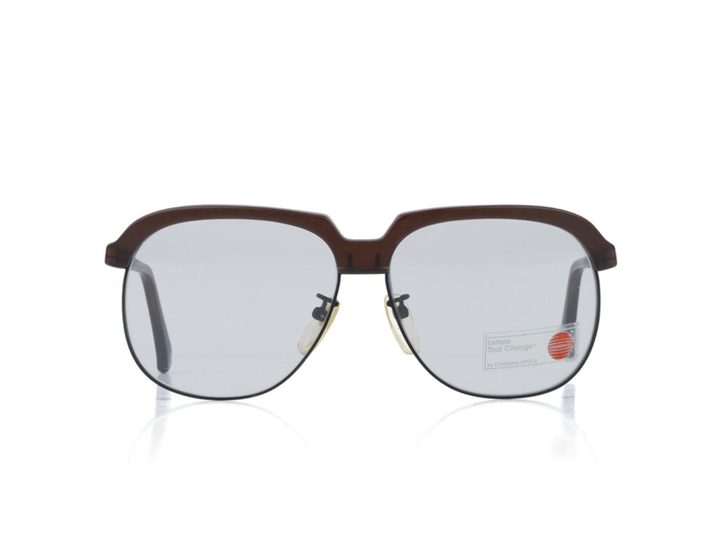 tortoise-brown-Photo-Brown-by-Corning-Optics angle